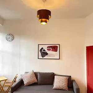  Apartment Flat West Toll Cross